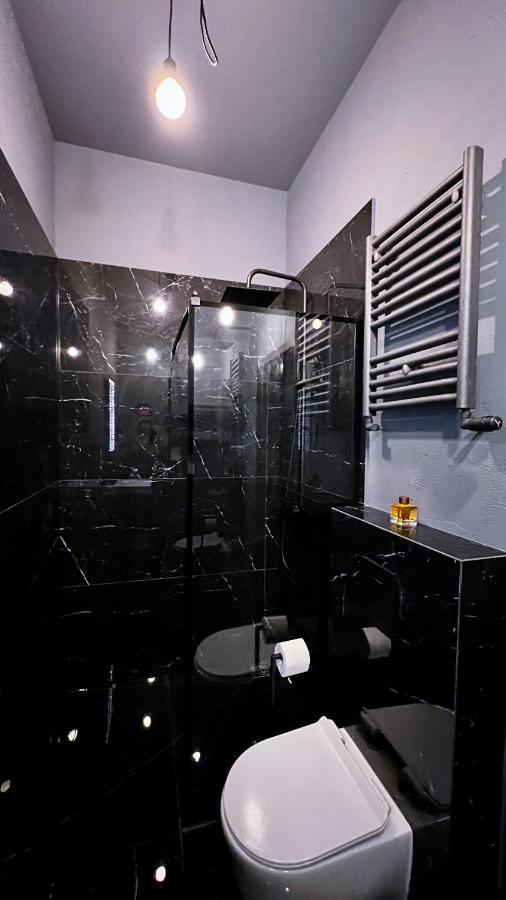 Bdsm Red Apartament